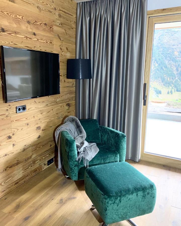 Skilodge Oberlech Exteriör bild